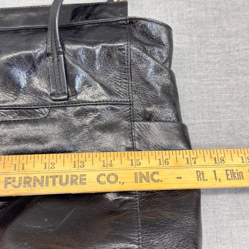 Hobo International Black Leather Tote Shoulder Bag Large Pocket Book Brass Zip - Picture 12 of 13